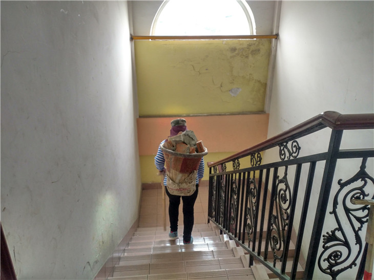 成都無電梯建渣家裝拆除清運團隊