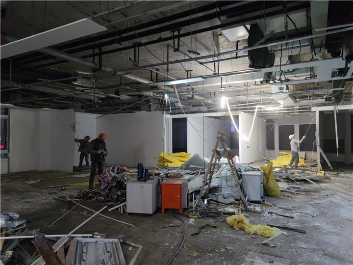 成都辦公室拆除多少錢一平專業辦公室拆除公司-戰狼拆除城南天府拆除案例